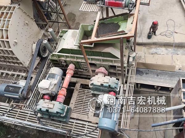 制砂設(shè)備用啥好-用吉宏液壓對輥破碎機?。? /> </a>
                            <div   id=