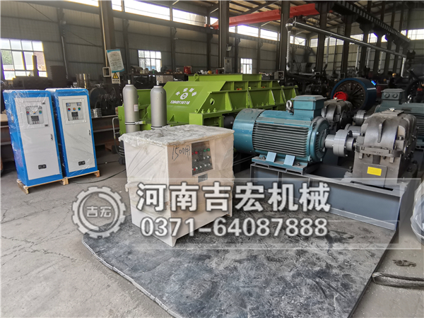 小型對(duì)滾碎沙機(jī)多少錢一臺(tái),哪里有賣的？