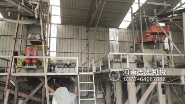 石料場利潤升級利器：液壓對輥制砂機(jī),出砂率高、粒型完美,成本直降！